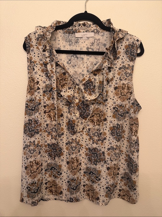 LOFT Tops - LOFT Sleeveless Floral Ruffle Neck Blouse in Cream, Brown and Black XL